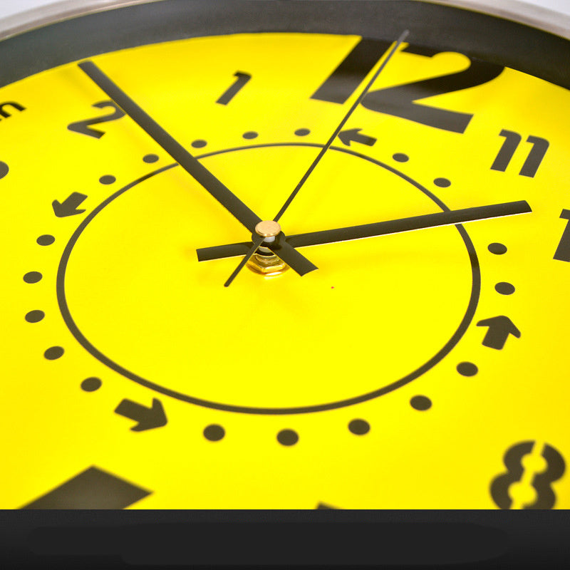 Reloj de cuarzo con movimiento inverso (Reverse Personality Clock)