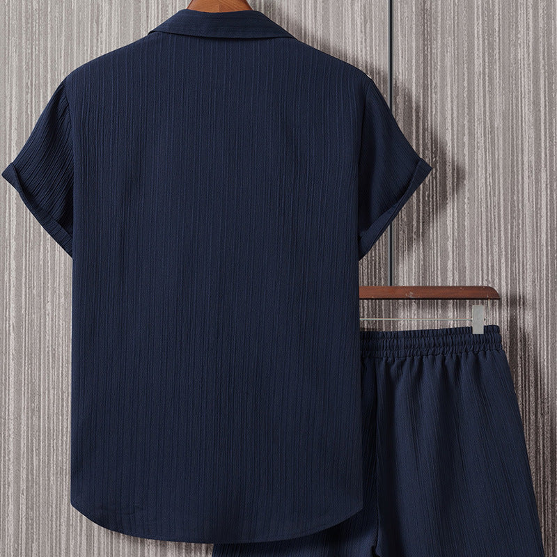 Traje de solapa de manga corta a rayas