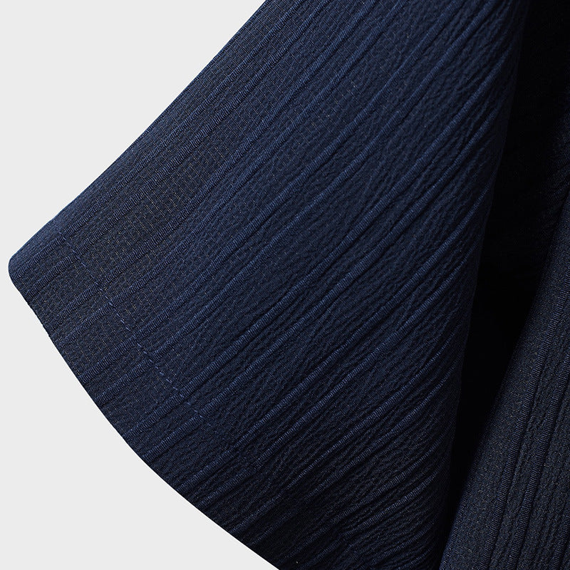 Traje de solapa de manga corta a rayas