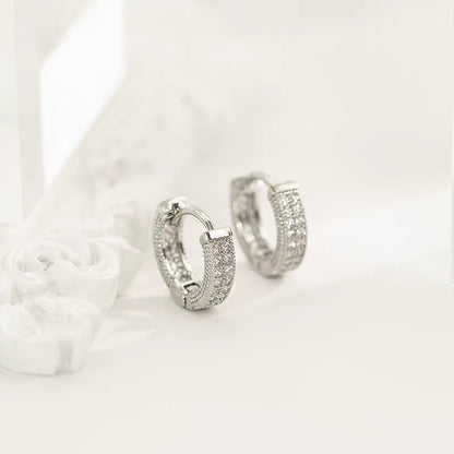 Par de Aros de Aro Hip Hop para Hombre con Circonia – Brillantes, Elegantes y Versátiles