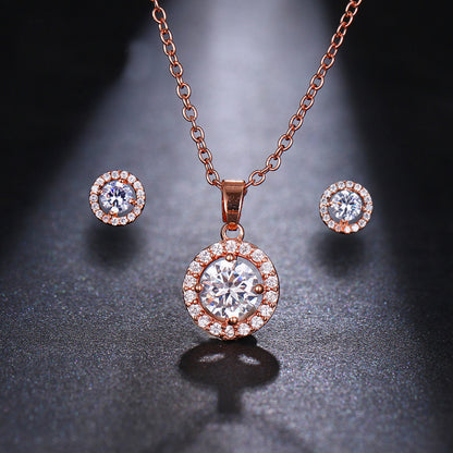 Set de Collar y Aros con Circonia – Diseño Redondo y Minimalista