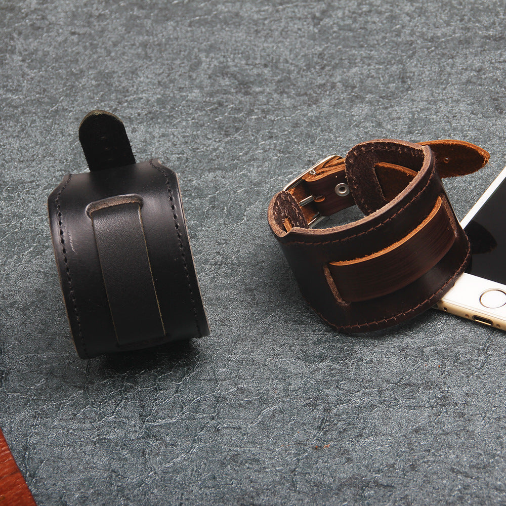 Pulsera Ancha de Cuero Genuino – Estilo Minimalista