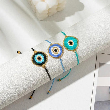 Pulsera de Mujer con Cuentas Geométricas – Simple y a la Moda