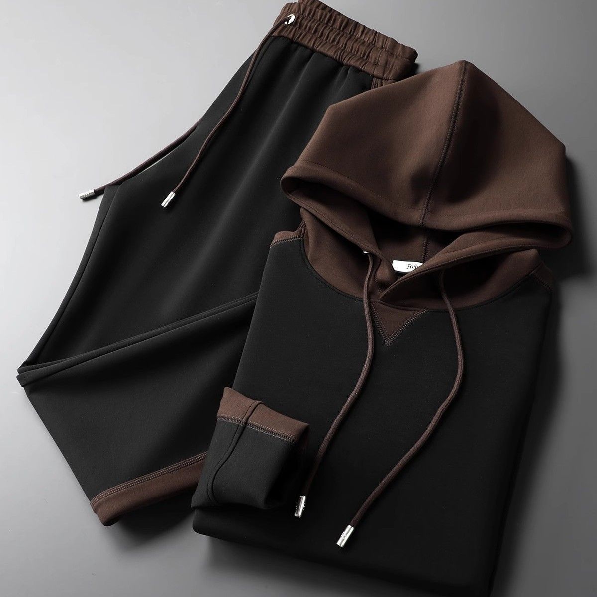 Traje de pantalones de sudadera con capucha para hombre