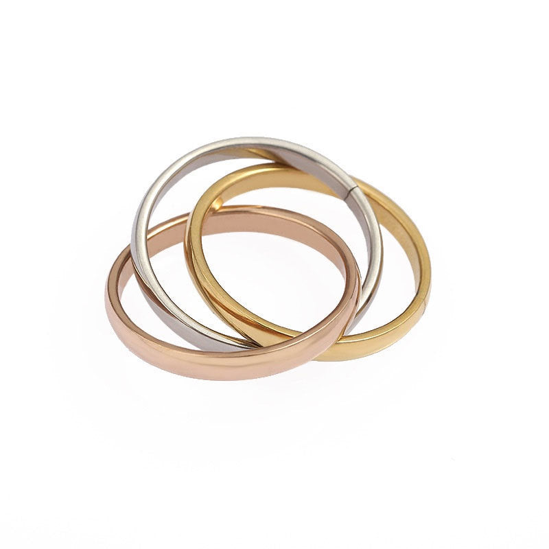 Anillo Tricolor de Tres Aros en Acero Inoxidable – Minimalista y Elegante