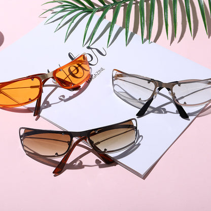 Pequeño marco, gafas de sol Oval Street de moda