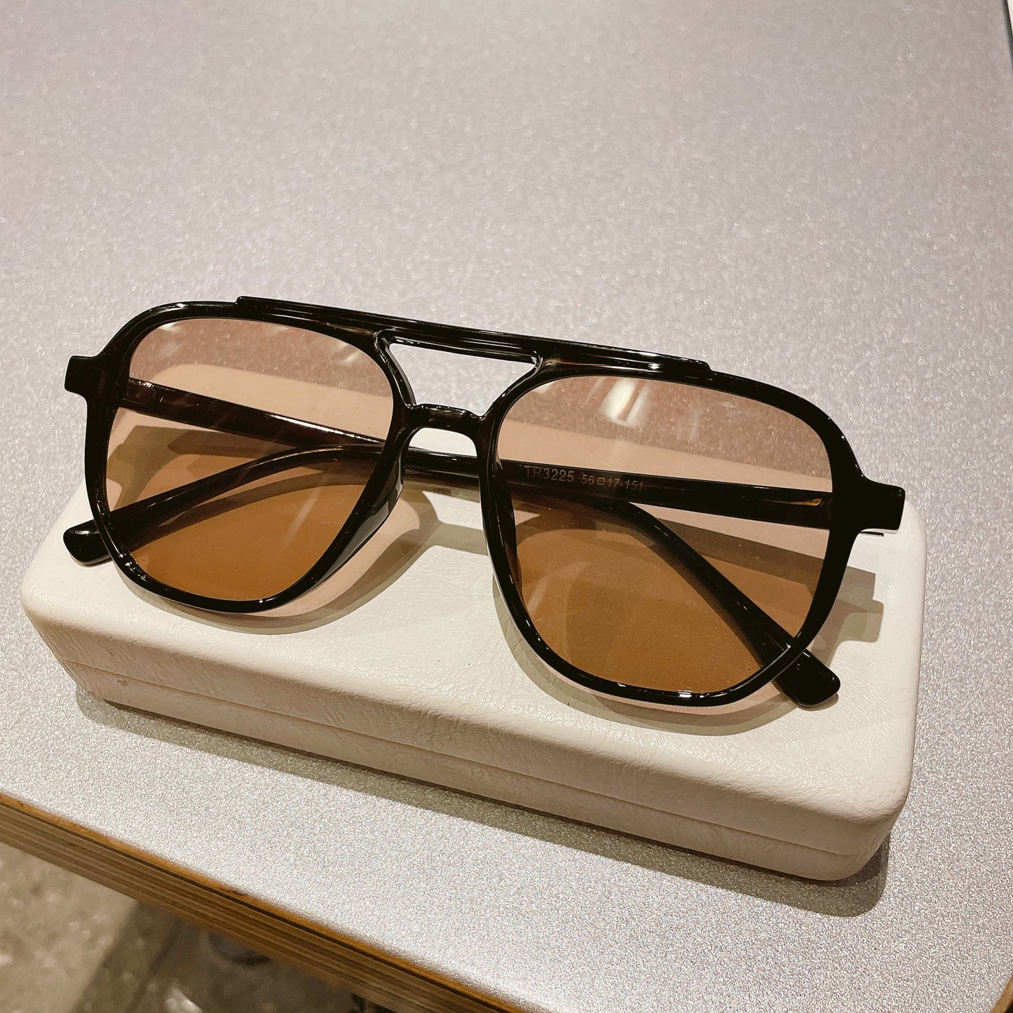 Retro TR Transparente gafas de sol amarillas hermosas