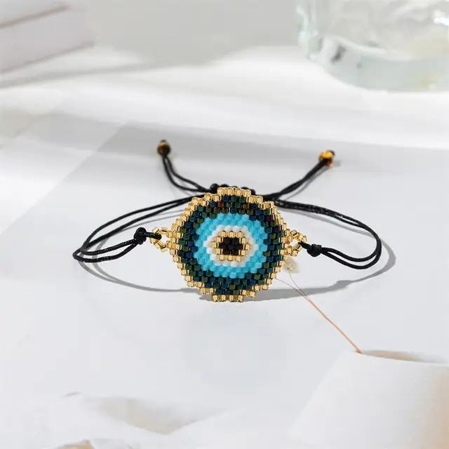 Pulsera de Mujer con Cuentas Geométricas – Simple y a la Moda